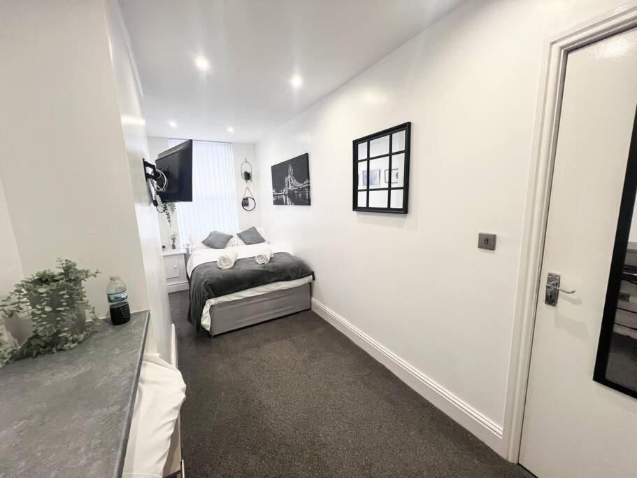 Cosy Flat By Anfield: 5 Minutes From The Stadium! Liverpool